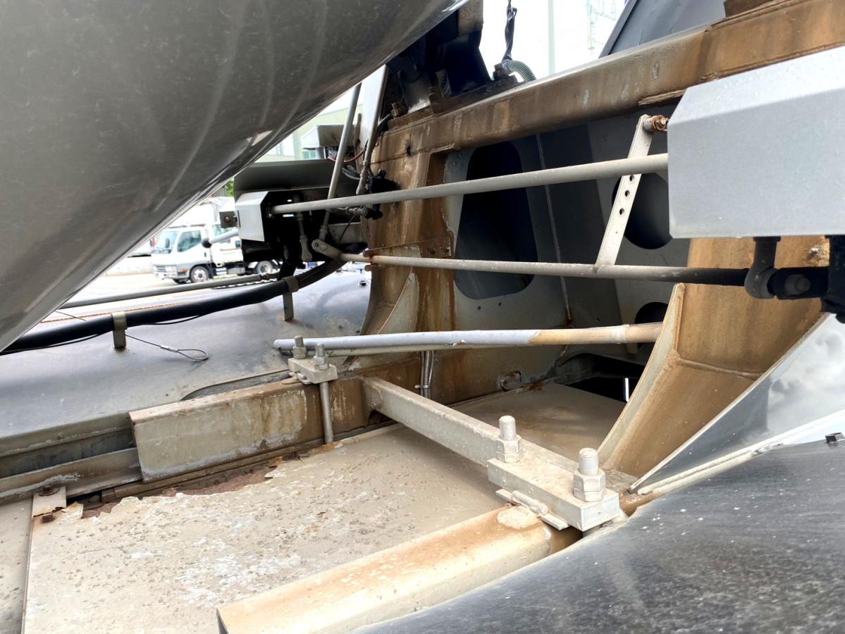 平成27年いすゞギガ生コンミキサー車カヤバM44QKG-CXZ77AT|中古トラックの販売・買取・査定のアイナビ