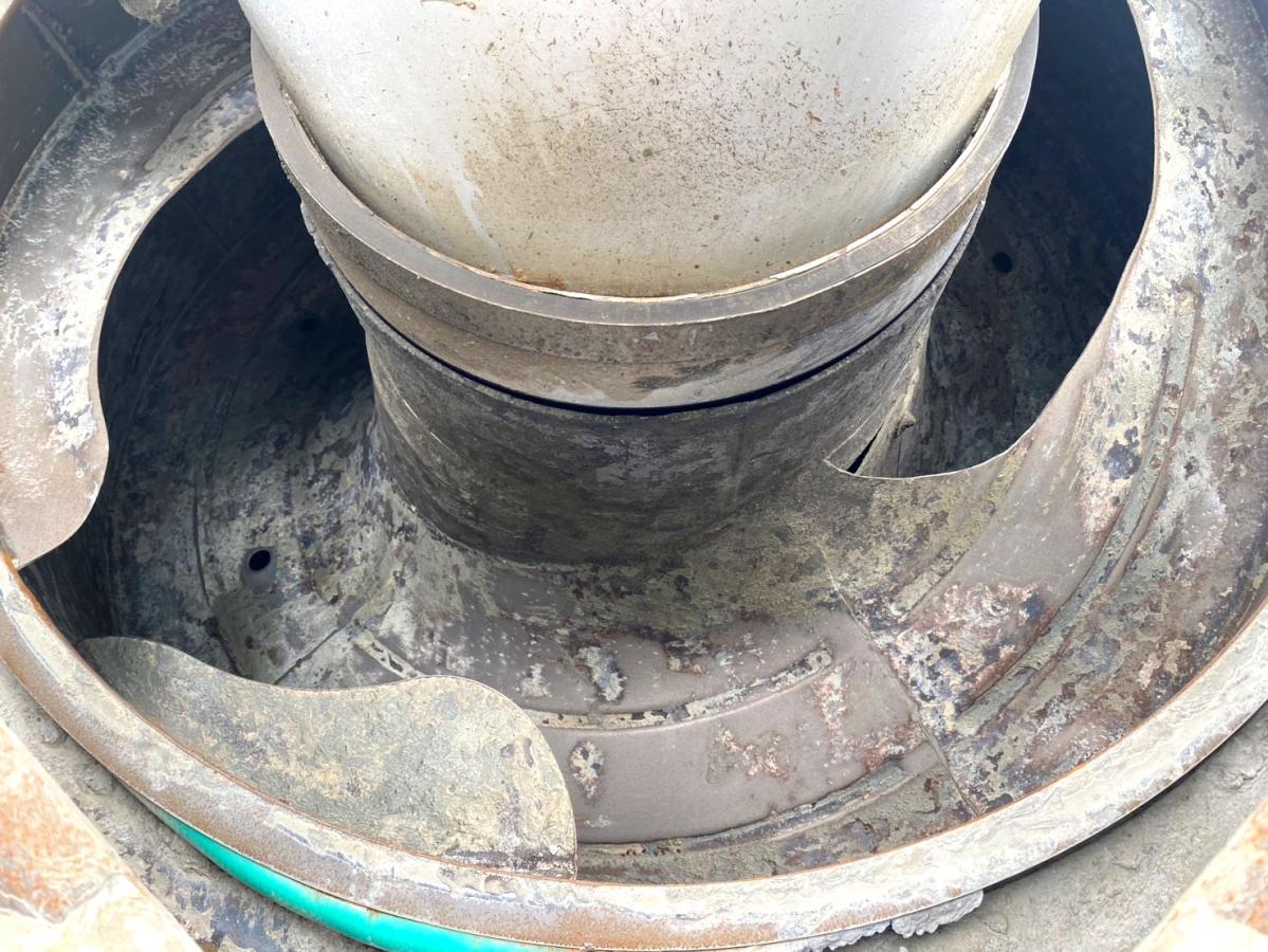 平成27年いすゞギガ生コンミキサー車カヤバM44QKG-CXZ77AT|中古トラックの販売・買取・査定のアイナビ