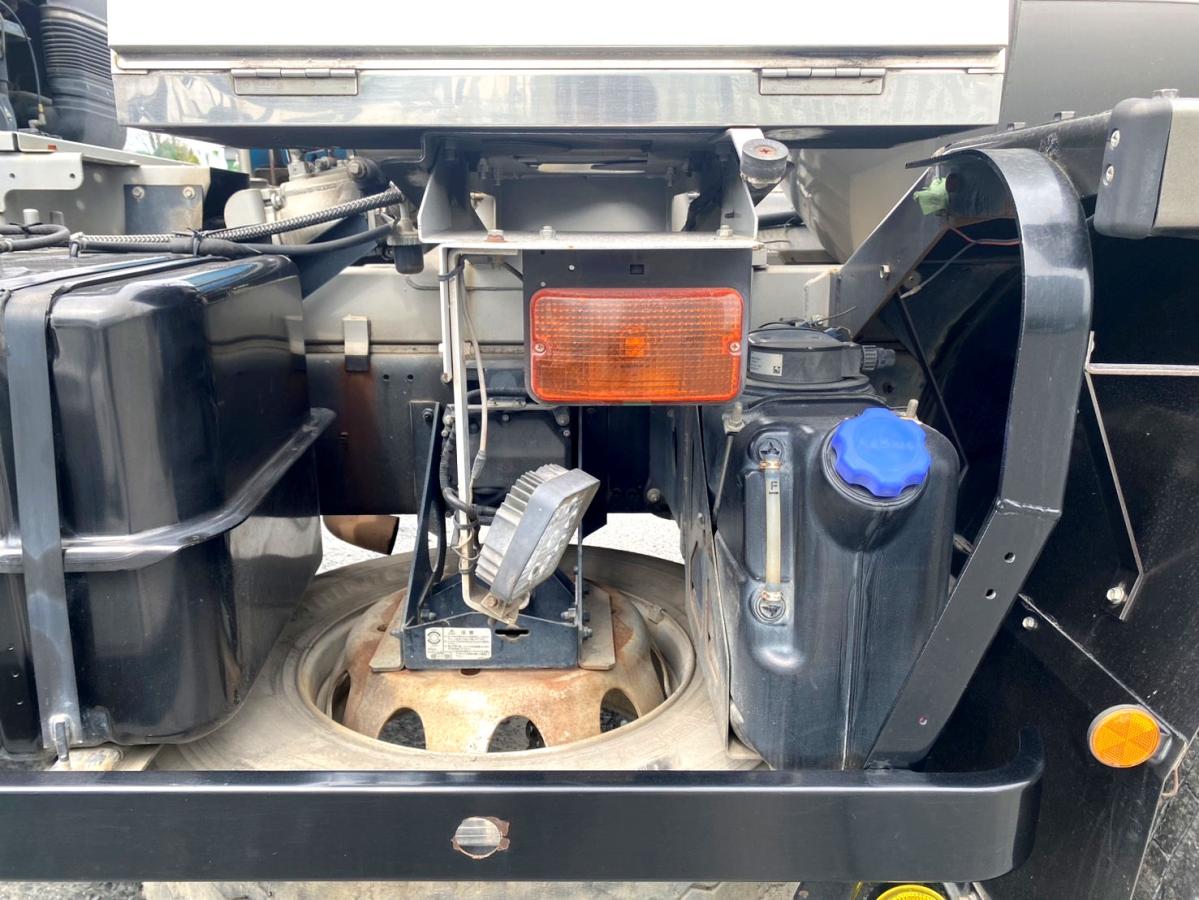 平成27年いすゞギガ生コンミキサー車カヤバM44QKG-CXZ77AT|中古トラックの販売・買取・査定のアイナビ