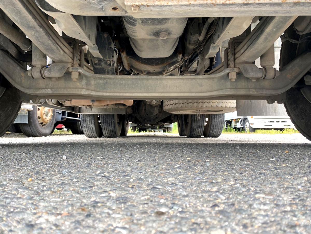 平成27年いすゞギガ生コンミキサー車カヤバM44QKG-CXZ77AT|中古トラックの販売・買取・査定のアイナビ