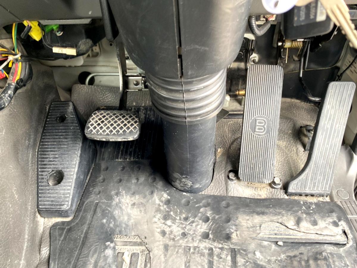 平成27年いすゞギガ生コンミキサー車カヤバM44QKG-CXZ77AT|中古トラックの販売・買取・査定のアイナビ