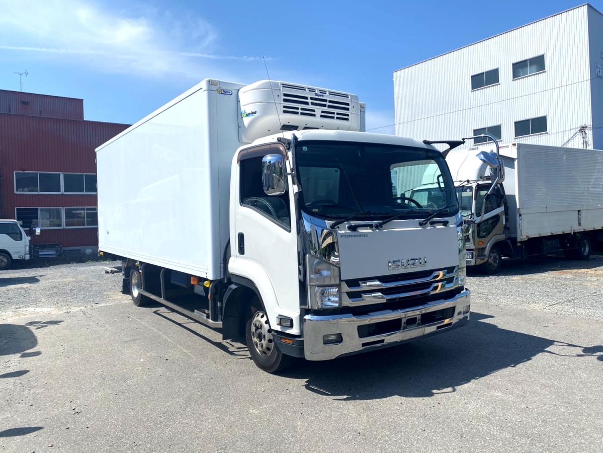 平成29年いすゞフォワード冷凍車格納PG低温設定TKG-FRR90S2|中古トラックの販売・買取・査定のアイナビ