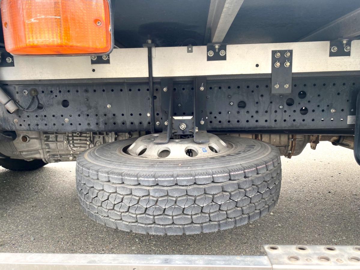 平成29年いすゞフォワード冷凍車格納PG低温設定TKG-FRR90S2|中古トラックの販売・買取・査定のアイナビ