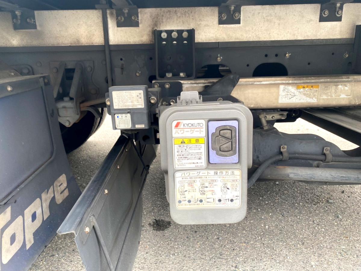 平成29年いすゞフォワード冷凍車格納PG低温設定TKG-FRR90S2|中古トラックの販売・買取・査定のアイナビ