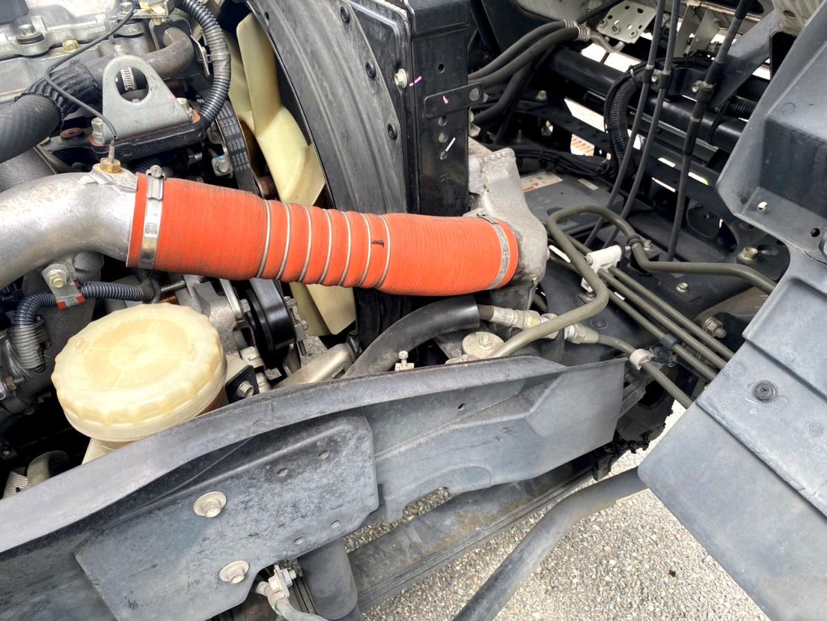 平成29年いすゞフォワード冷凍車格納PG低温設定TKG-FRR90S2|中古トラックの販売・買取・査定のアイナビ