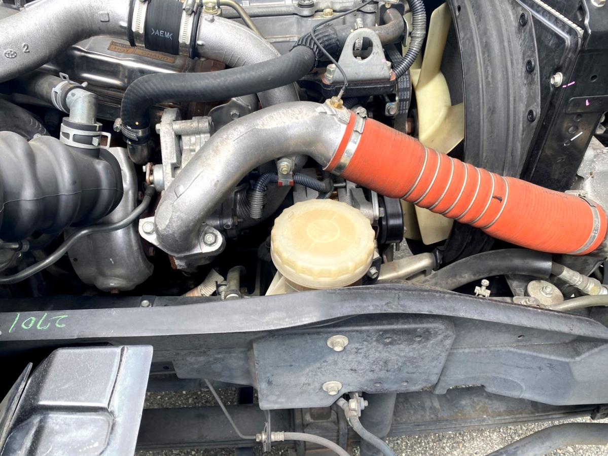 平成29年いすゞフォワード冷凍車格納PG低温設定TKG-FRR90S2|中古トラックの販売・買取・査定のアイナビ