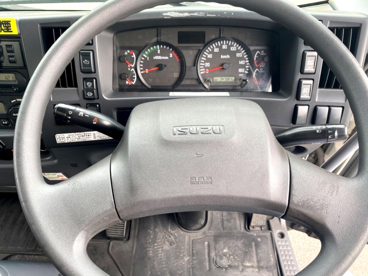 平成29年いすゞフォワード冷凍車格納PG低温設定TKG-FRR90S2|中古トラックの販売・買取・査定のアイナビ