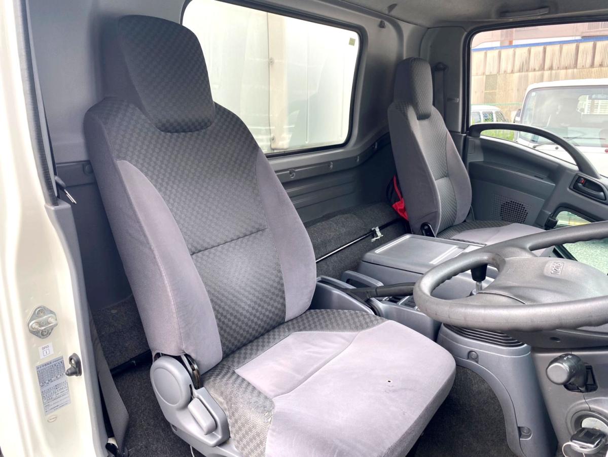 平成29年いすゞフォワード冷凍車格納PG低温設定TKG-FRR90S2|中古トラックの販売・買取・査定のアイナビ