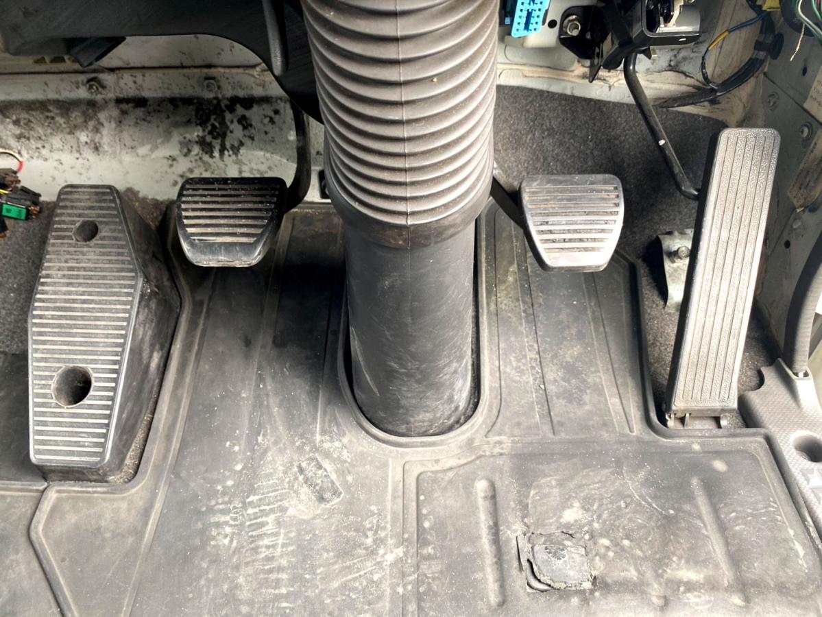 平成29年いすゞフォワード冷凍車格納PG低温設定TKG-FRR90S2|中古トラックの販売・買取・査定のアイナビ