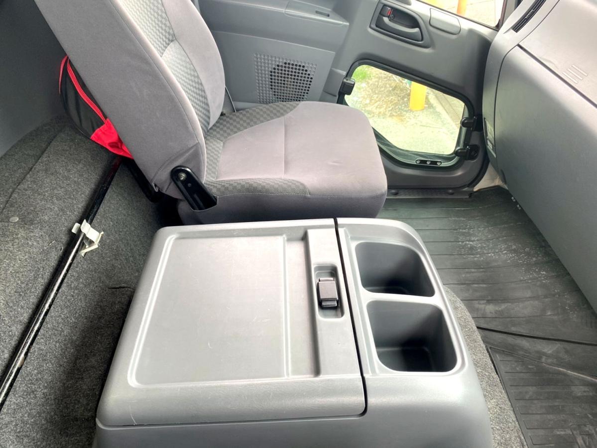 平成29年いすゞフォワード冷凍車格納PG低温設定TKG-FRR90S2|中古トラックの販売・買取・査定のアイナビ