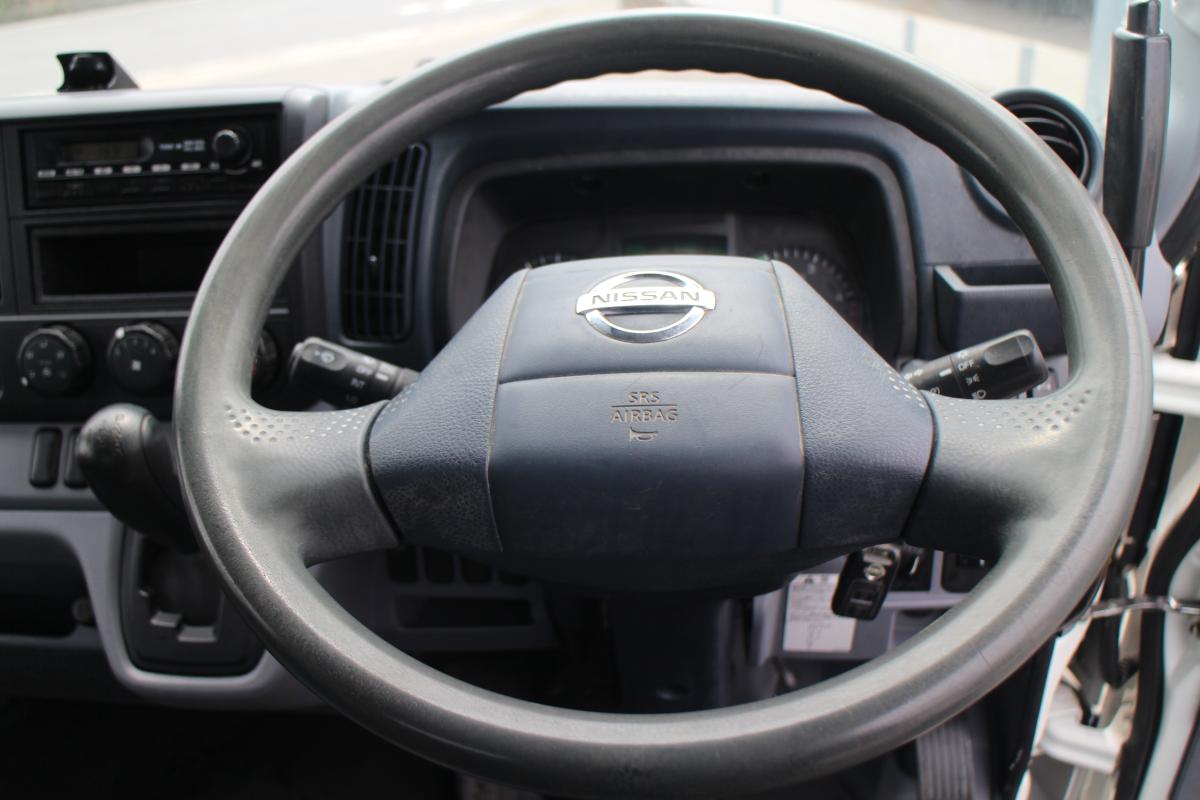 H26 アトラス 2トン ダンプ ETC メッキパーツ|中古トラックの販売・買取・査定のアイナビ