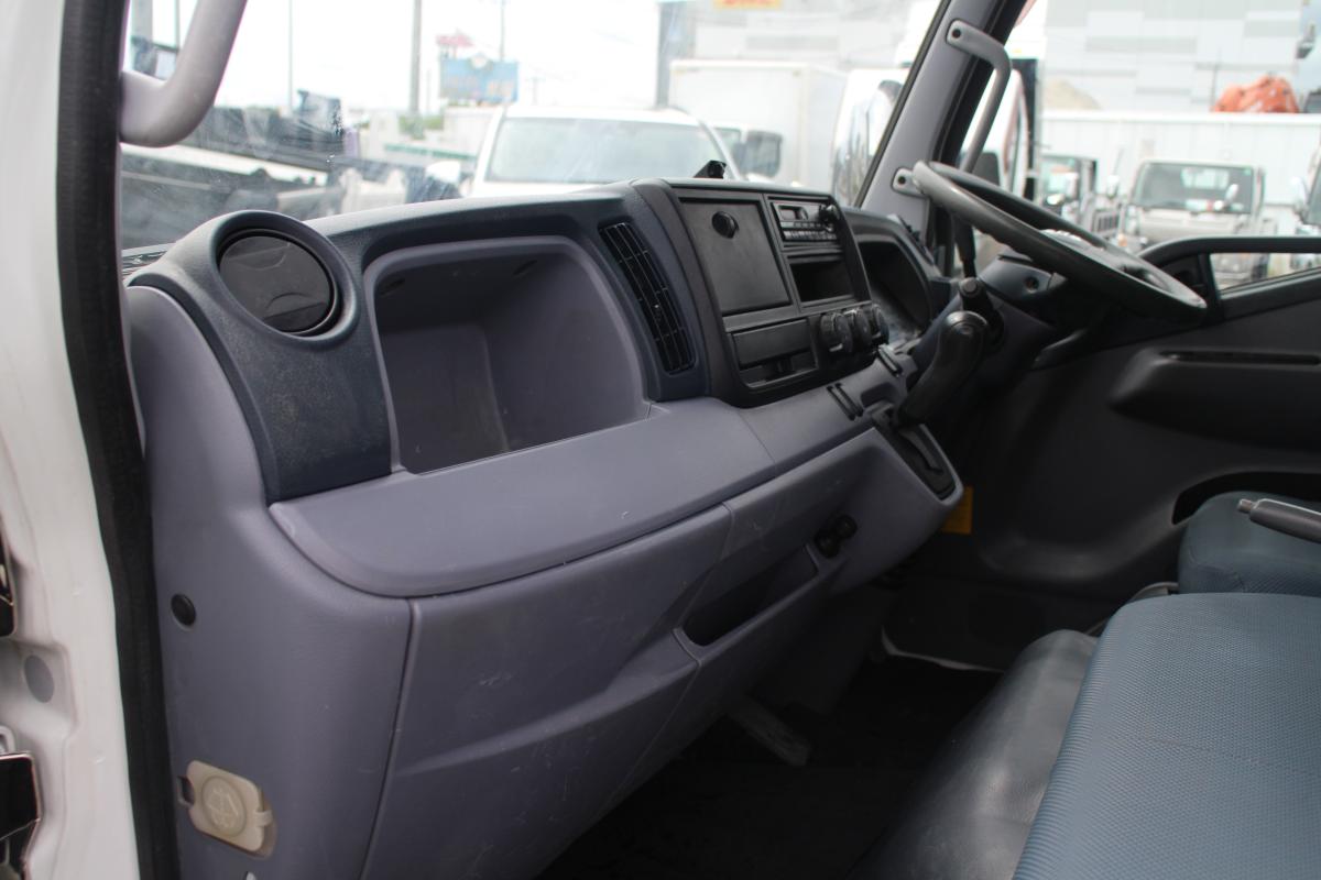 H26 アトラス 2トン ダンプ ETC メッキパーツ|中古トラックの販売・買取・査定のアイナビ