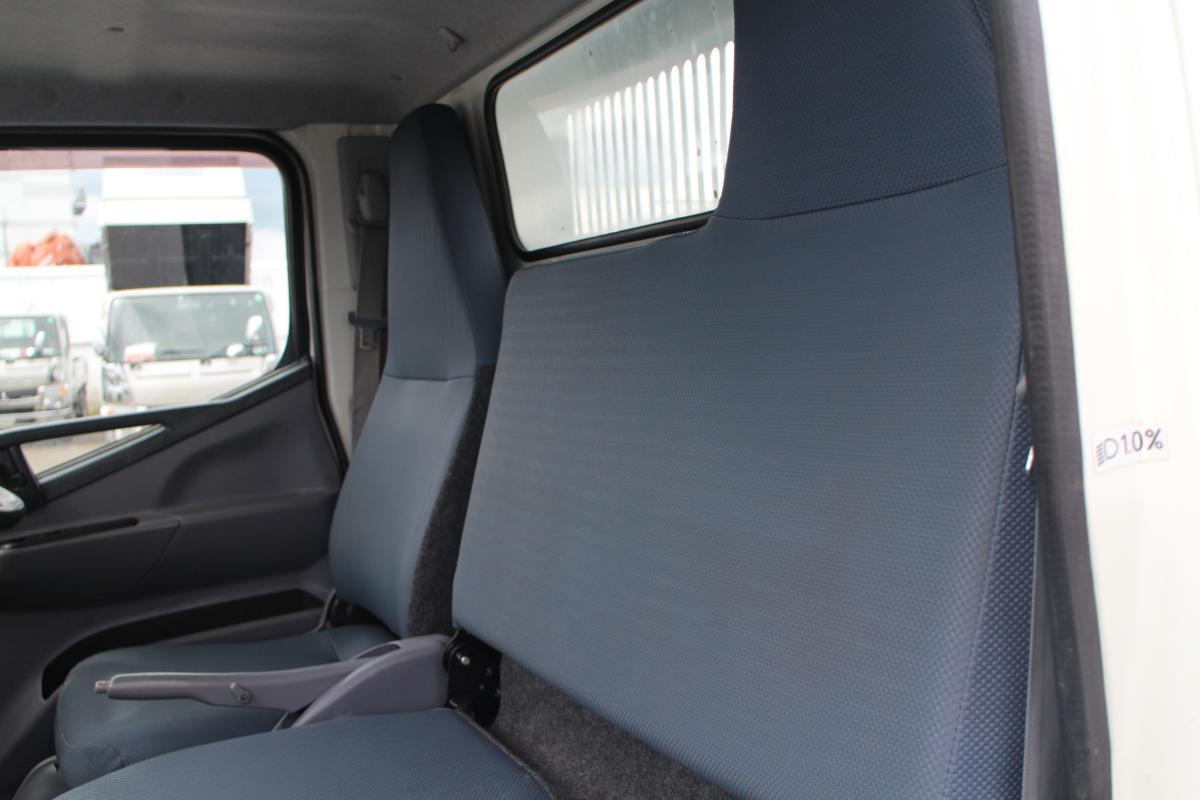 H26 アトラス 2トン ダンプ ETC メッキパーツ|中古トラックの販売・買取・査定のアイナビ