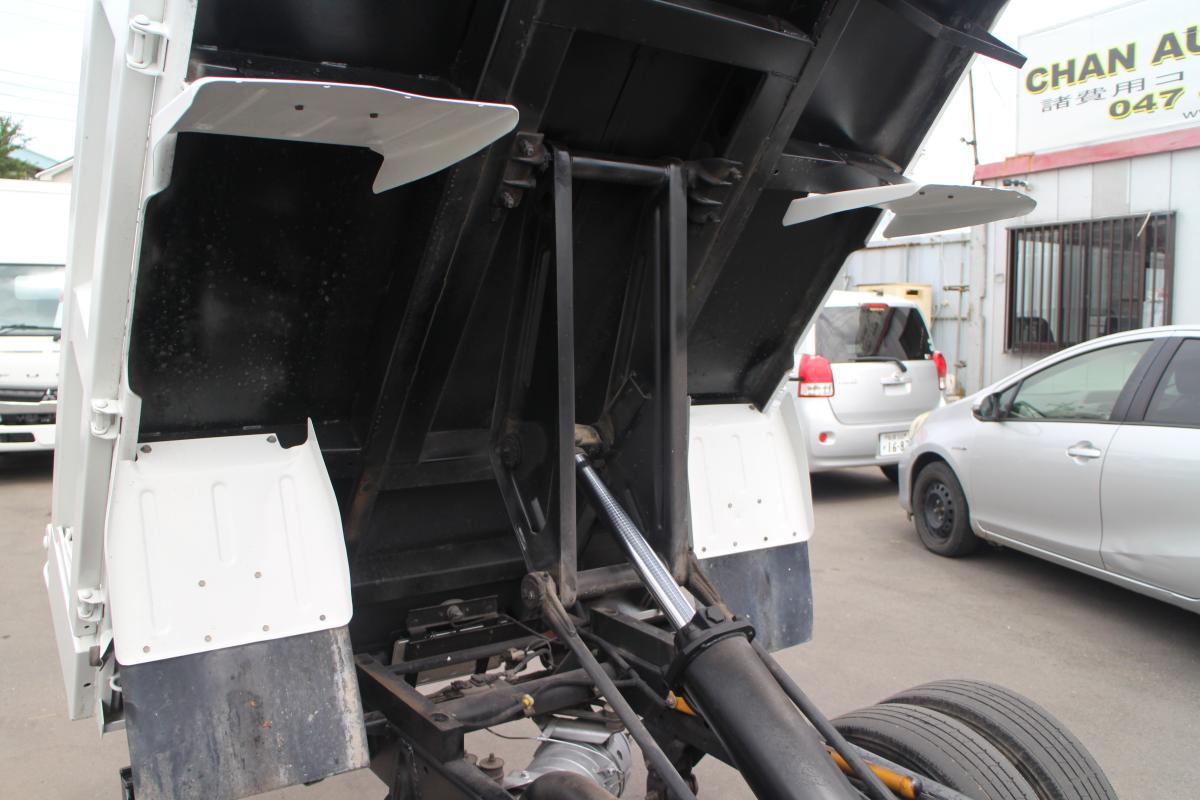 H26 アトラス 2トン ダンプ ETC メッキパーツ|中古トラックの販売・買取・査定のアイナビ