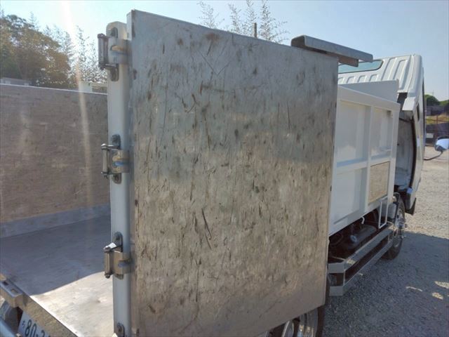 H18年 三菱キャンター2.2t4WD深ダンプ|中古トラックの販売・買取・査定のアイナビ