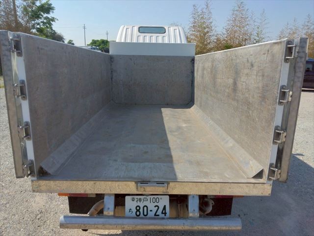 H18年 三菱キャンター2.2t4WD深ダンプ|中古トラックの販売・買取・査定のアイナビ