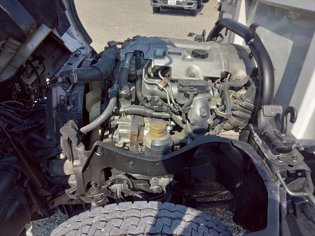 H18年 三菱キャンター2.2t4WD深ダンプ|中古トラックの販売・買取・査定のアイナビ