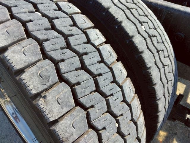 H18年 三菱キャンター2.2t4WD深ダンプ|中古トラックの販売・買取・査定のアイナビ