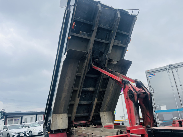 【ブラック×7速MT】三菱ふそう/スーパーグレート/ダンプ|中古トラックの販売・買取・査定のアイナビ