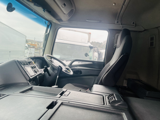 【ブラック×7速MT】三菱ふそう/スーパーグレート/ダンプ|中古トラックの販売・買取・査定のアイナビ