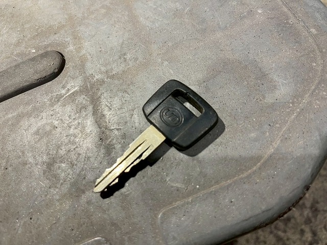 ハイルーフエスコットⅤ後輪エアサス10t45t11.5t牽引|中古トラックの販売・買取・査定のアイナビ