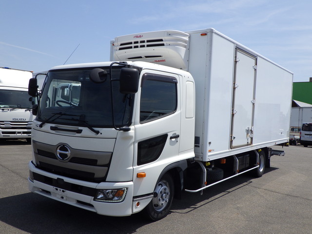 日野2KG-FD2ABA冷凍車4tワイド格納ゲート付|中古トラックの販売・買取・査定のアイナビ