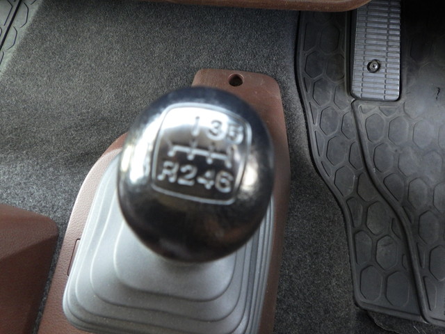 日野2KG-FD2ABA冷凍車4tワイド格納ゲート付|中古トラックの販売・買取・査定のアイナビ