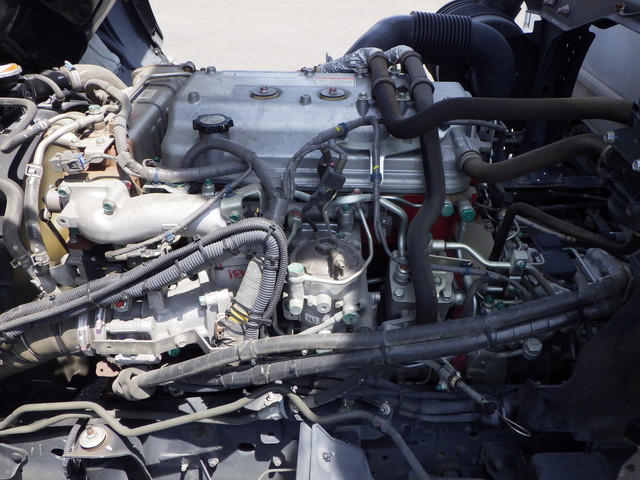 日野2KG-FD2ABA冷凍車4tワイド格納ゲート付|中古トラックの販売・買取・査定のアイナビ