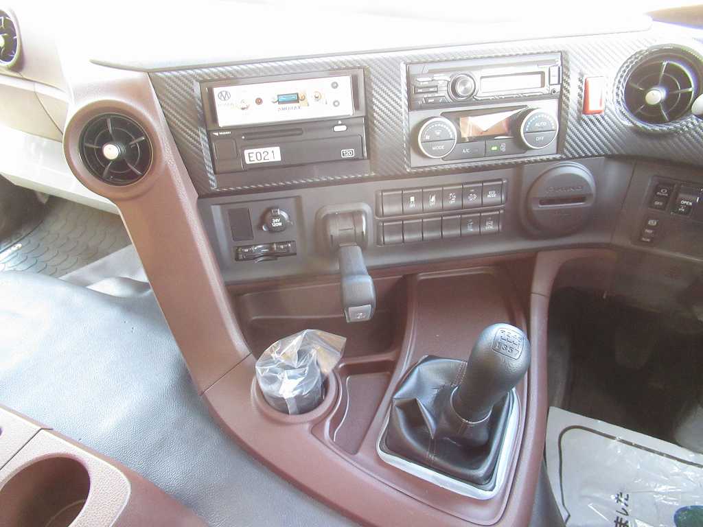 カヤバ ドラム容量8.7立米 電動ホッパーカバー|中古トラックの販売・買取・査定のアイナビ