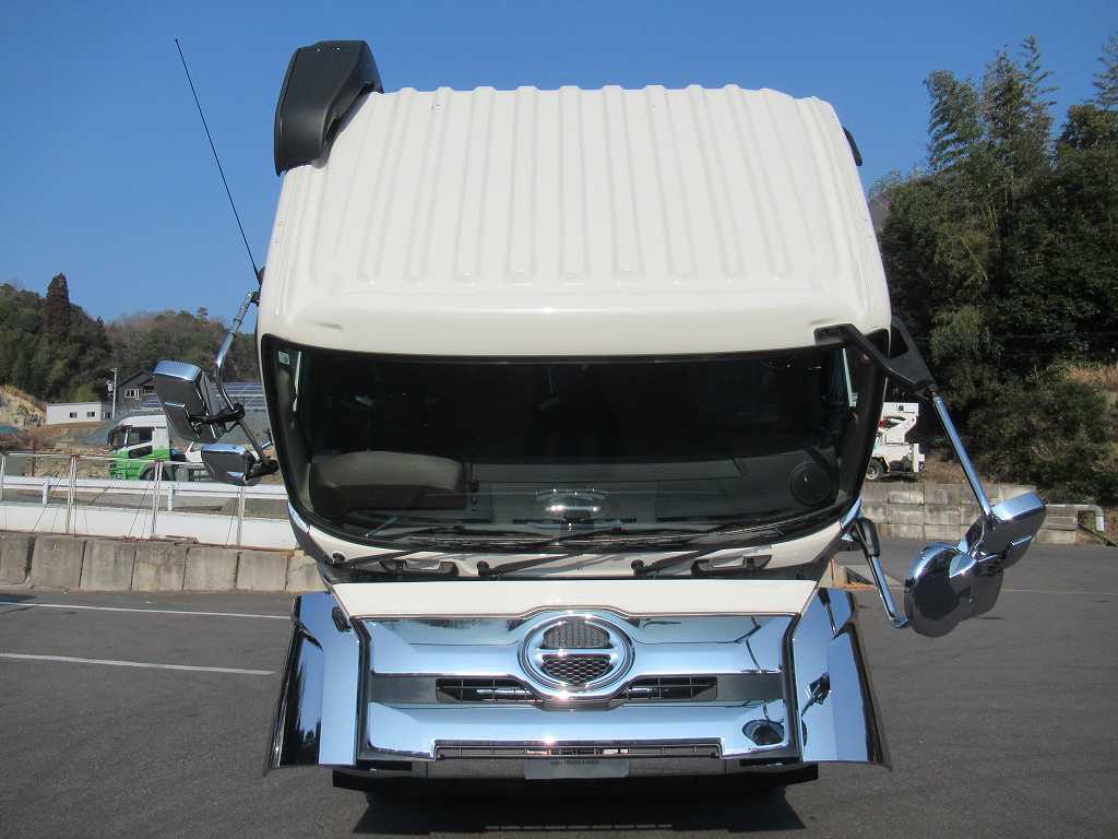 カヤバ ドラム容量8.7立米 電動ホッパーカバー|中古トラックの販売・買取・査定のアイナビ