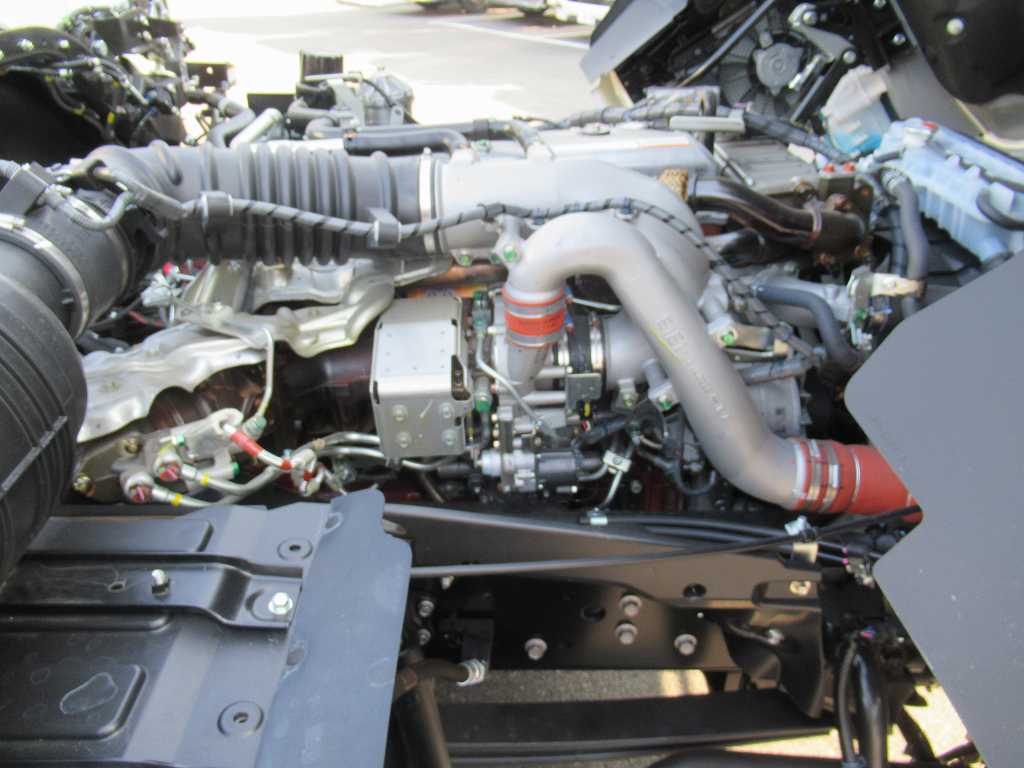 カヤバ ドラム容量8.7立米 電動ホッパーカバー|中古トラックの販売・買取・査定のアイナビ