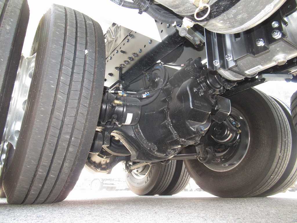 カヤバ ドラム容量8.7立米 電動ホッパーカバー|中古トラックの販売・買取・査定のアイナビ