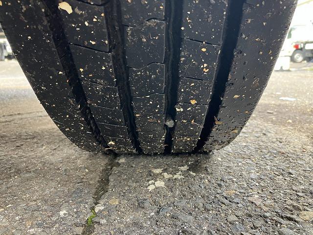 いすゞ 平ボディ フォワード|中古トラックの販売・買取・査定のアイナビ