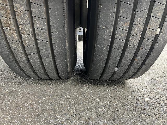 いすゞ 平ボディ フォワード|中古トラックの販売・買取・査定のアイナビ