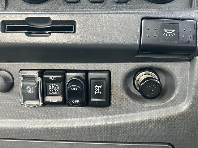 いすゞ 平ボディ フォワード|中古トラックの販売・買取・査定のアイナビ