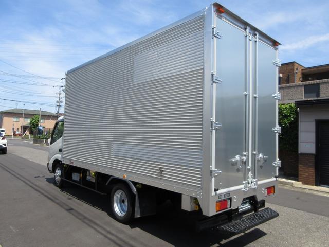 日野 バン車 デュトロ|中古トラックの販売・買取・査定のアイナビ