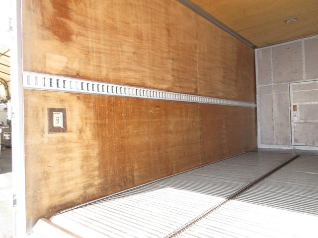 日野 バン車 デュトロ|中古トラックの販売・買取・査定のアイナビ