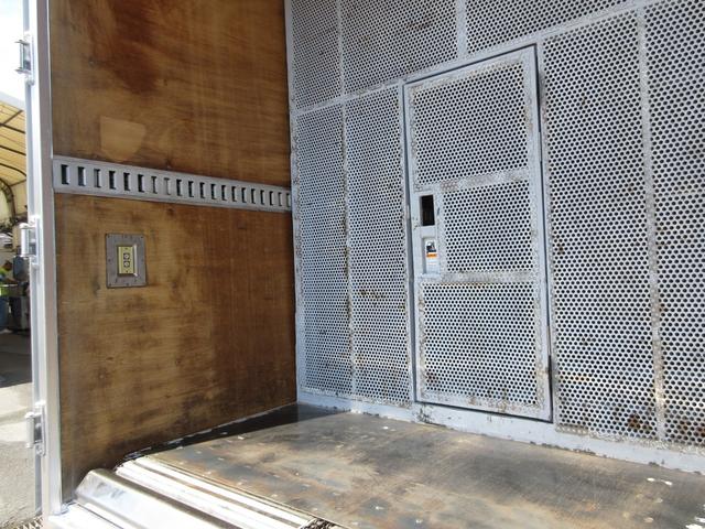 日野 バン車 デュトロ|中古トラックの販売・買取・査定のアイナビ