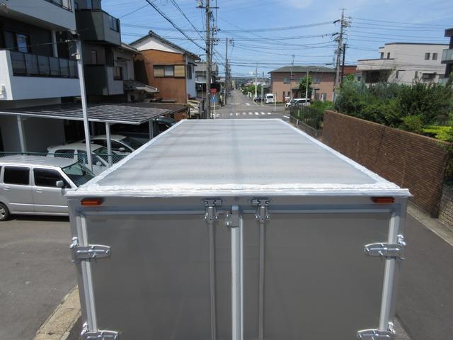 日野 バン車 デュトロ|中古トラックの販売・買取・査定のアイナビ