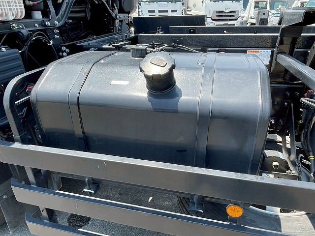 車検付3軸2デフワンオーナー新明和工業510220|中古トラックの販売・買取・査定のアイナビ