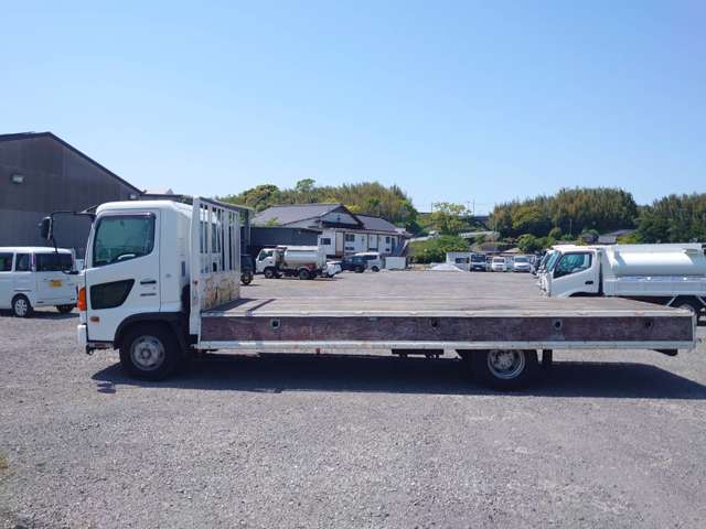 日野自動車レンジャー 4トン平ボディ 210馬力(カタログ値)|中古トラックの販売・買取・査定のアイナビ