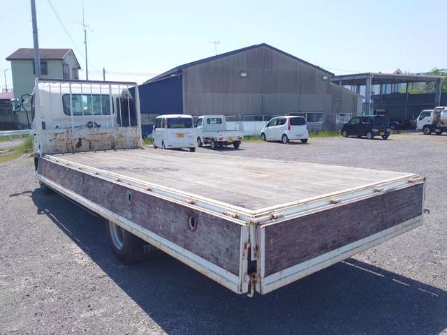 日野自動車レンジャー 4トン平ボディ 210馬力(カタログ値)|中古トラックの販売・買取・査定のアイナビ