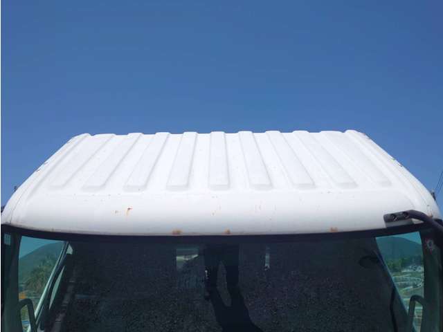 日野自動車レンジャー 4トン平ボディ 210馬力(カタログ値)|中古トラックの販売・買取・査定のアイナビ