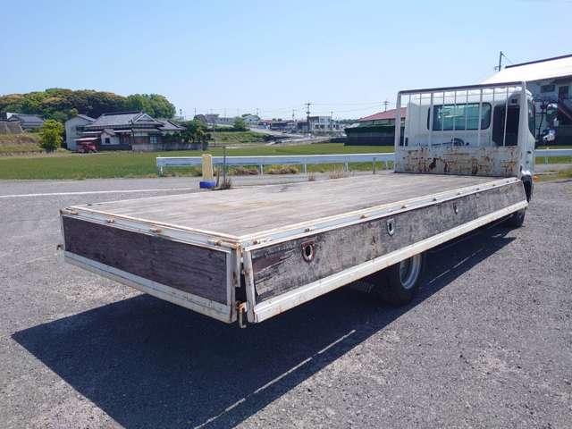 日野自動車レンジャー 4トン平ボディ 210馬力(カタログ値)|中古トラックの販売・買取・査定のアイナビ