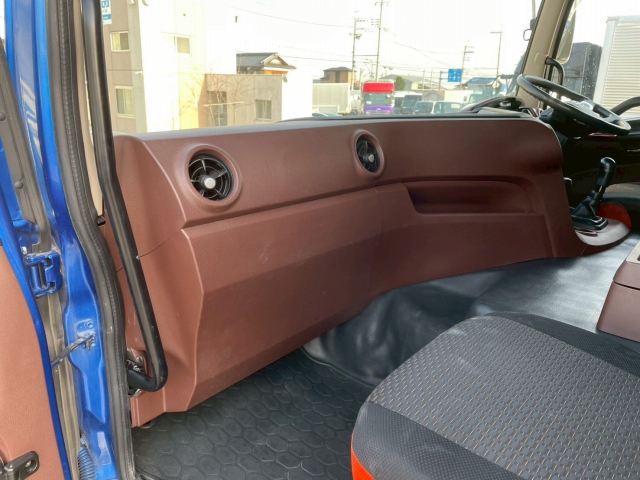 車検付6×4新明和工業額縁アオリ7速MT車10t20t土砂ダンプ|中古トラックの販売・買取・査定のアイナビ