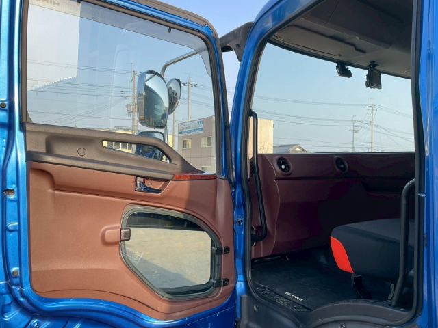 車検付6×4新明和工業額縁アオリ7速MT車10t20t土砂ダンプ|中古トラックの販売・買取・査定のアイナビ