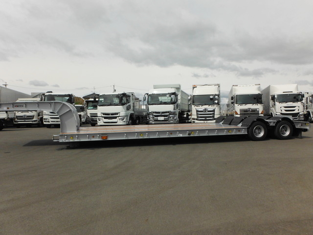 東邦TD50J3T2低床16輪幅299cm2デフ引未登録|中古トラックの販売・買取・査定のアイナビ