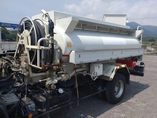 三菱ふそうファイタータンクローリー 2層4KL 消防書類有り|中古トラックの販売・買取・査定のアイナビ