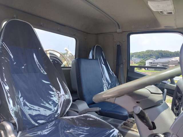 三菱ふそうファイタータンクローリー 2層4KL 消防書類有り|中古トラックの販売・買取・査定のアイナビ