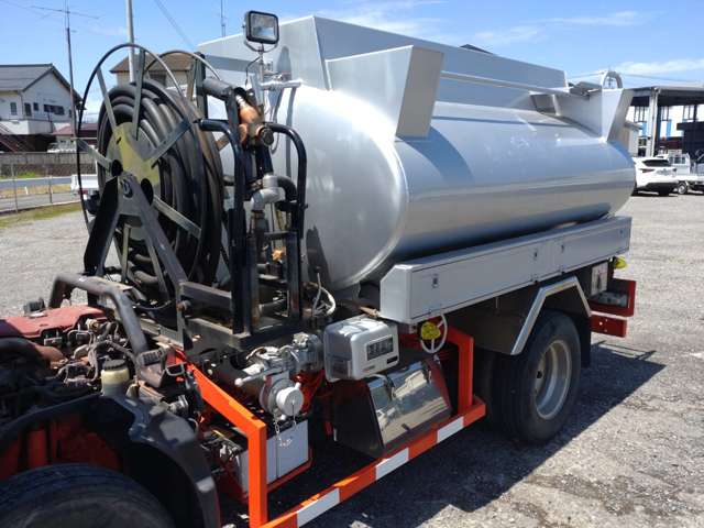 日野自動車デュトロタンクローリー 1層3KL 消防書類有り|中古トラックの販売・買取・査定のアイナビ